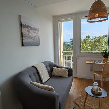 De Charme Cosy Centre-ville Apartment *